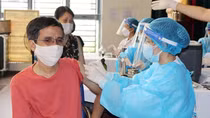 Vaccine không phải là tấm lá chắn tuyệt đối