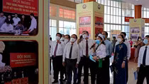 Trưng bày hiện vật và triển lãm ảnh về thành tựu 30 năm tái lập tỉnh Hòa Bình