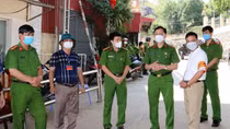 Trao quà hỗ trợ cho các chốt phòng chống dịch COVID-19 tại TP Thanh Hóa