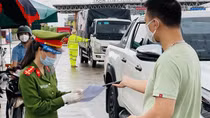 Những “bóng hồng” Công an tỉnh Hà Nam tuyến đầu chống dịch