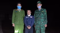 Lợi dụng đêm tối, vận chuyển pháo nổ ở khu vực biên giới