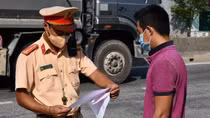 Bền bỉ bám trụ chống dịch