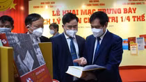 Khai mạc trưng bày “Sách lý luận chính trị 1/4 thế kỷ”