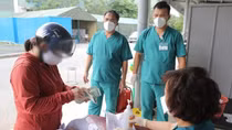 Nhận lại số tiền lớn của người thân đã tử vong vì COVID-19