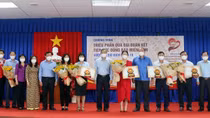 An Giang tặng 30.000 túi quà an sinh cho người dân gặp khó khăn