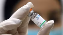 Nhìn xã hội từ vaccine