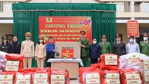 Công an TP Vinh hỗ trợ học sinh vùng biên giới