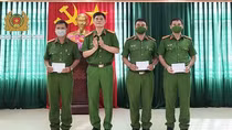 Công an xã vùng biên bắt 4 vụ bán lẻ ma túy trong một ngày