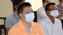 Hoãn phiên tòa vì bị cáo bị F0