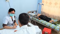 Nữ cán bộ Công an tận tụy với công tác khám chữa bệnh