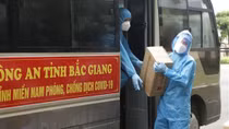 Đoàn Công an Bắc Giang cùng nhu yếu phẩm có mặt tại các tỉnh phía Nam
