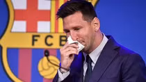 Lionel Messi: Khi người đàn ông khóc!