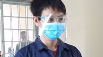 Đánh nhân viên chốt kiểm soát, lãnh án 9 tháng tù