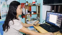 Những bài học online còn xa vời vợi…