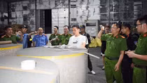 Đường dây làm giả hồ sơ, xuất lậu hàng nghìn tấn quặng