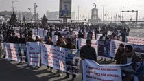 Người biểu tình tại Afghanistan: “Hãy để cho chúng tôi có cái ăn”
