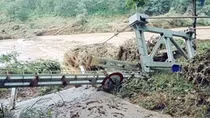 Khẩn trương tìm kiếm cháu bé 3 tuổi bị lũ cuốn trôi