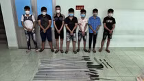 Bắt nhóm côn đồ chém người trong quán cà phê