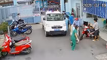 Tặng bằng khen cán bộ Công an kịp thời đưa sản phụ đi cấp cứu