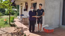 “Bà đỡ” của những học trò nghèo
