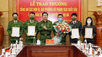 Khen thưởng các đơn vị có thành tích trong đấu tranh các chuyên án, vụ án