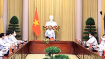Chủ tịch nước Nguyễn Xuân Phúc gặp mặt các điển hình tiêu biểu ngành dệt may Việt Nam