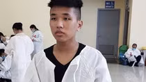 Đối tượng truy nã "trà trộn" trong nhóm công dân do nước bạn trao trả