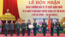 Bộ Tư lệnh Thủ đô Hà Nội đón nhận Huân chương Bảo vệ Tổ quốc hạng Nhất