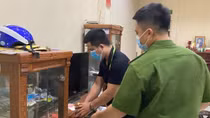 Bắt đạo chích tàng trữ ma túy
