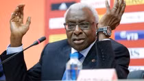 Lamine Diack hay ranh giới của huyền thoại và tội đồ