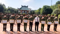 Khen thưởng các đơn vị Công an chi viện hỗ trợ chống dịch tại Đồng Nai
