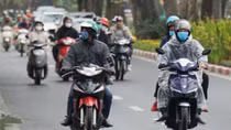 Miền Bắc nhiệt độ giảm sâu, có nơi dưới 8 độ C; miền Trung mưa to