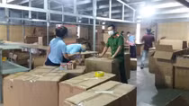 Kho chứa hàng chục nghìn đồ chơi trẻ em không có nguồn gốc xuất xứ