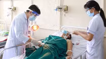 Nối thành công tay cho người đàn ông bị nhóm trung chuyển F0 chém đứt lìa