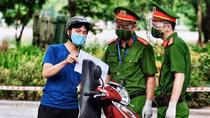 Hà Nội sẽ nới lỏng việc đi lại tại 19 quận, huyện "vùng xanh"
