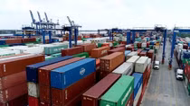 "Lối ra” cho các container hàng hóa ùn tắc tại cảng Cát Lái