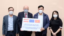 Tiếp nhận 50.000 liều vaccine AstraZeneca do Chính phủ Áo trao tặng