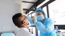 Hà Nội yêu cầu công khai giá dịch vụ xét nghiệm COVID-19