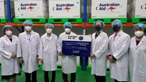 Bộ Y tế tiếp nhận 403.000 liều vaccine từ Chính phủ Australia trao tặng