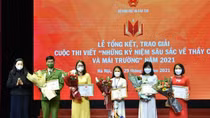 Trao giải cuộc thi viết về thầy cô và mái trường năm 2021