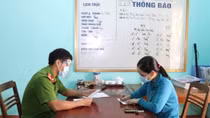 Người phụ nữ sửa ngày xét nghiệm SARS-CoV-2 nhằm thông chốt