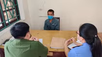 Khởi tố đối tượng dâm ô với bé gái 7 tuổi