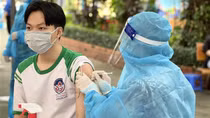 Thành phố Hồ Chí Minh triển khai tiêm mũi 2 phòng COVID-19 cho học sinh sau ngày 20/11