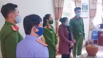 Khởi tố, bắt giam nữ Chủ tịch và cán bộ địa chính xã