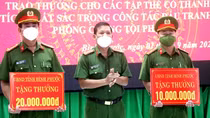 Chủ tịch UBND tỉnh Bình Phước khen thưởng đột xuất các tập thể phá án ma tuý