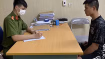 Đốt ô tô của con nợ vì không đòi được 2,5 tỷ đồng cá độ bóng đá