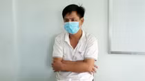 Đi qua chốt không thành, kế toán trường tiểu học đánh trọng thương Công an