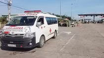 Xe cứu thương chở người sai quy định phòng, chống dịch
