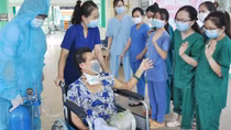Cứu sống bệnh nhân mắc COVID-19 nhiễm trùng huyết và suy hô hấp nặng