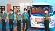 Công an Thừa Thiên Huế vận chuyển hàng nghìn thiết bị, vật tư y tế hỗ trợ các tỉnh phía Nam
